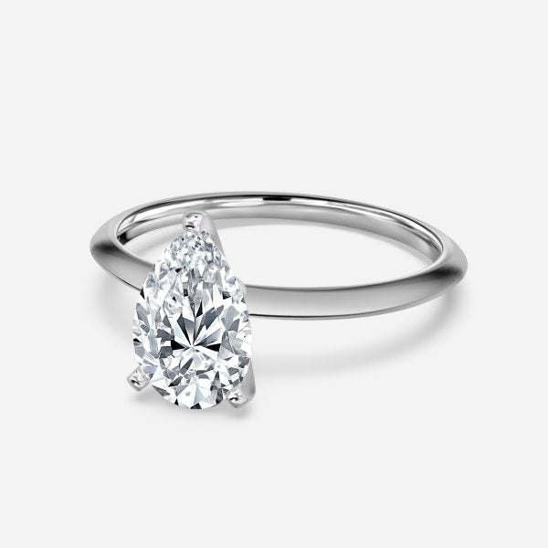 Nhẫn đính hôn kim cương Alika Pear