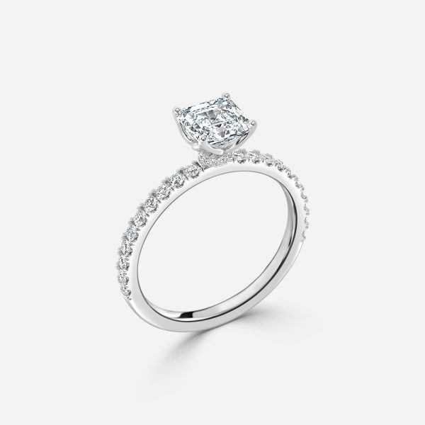 Nhẫn đính hôn kim cương nhân tạo Hidden Halo của Lepidus Asscher