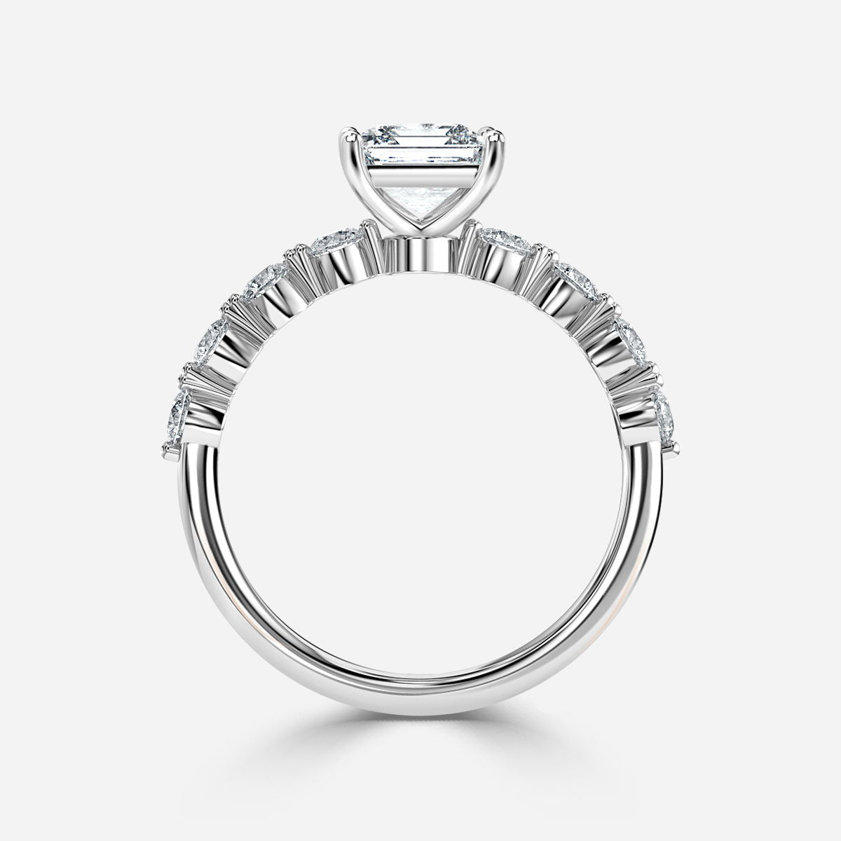 Nhẫn đính hôn kim cương độc đáo của Vivian Princess