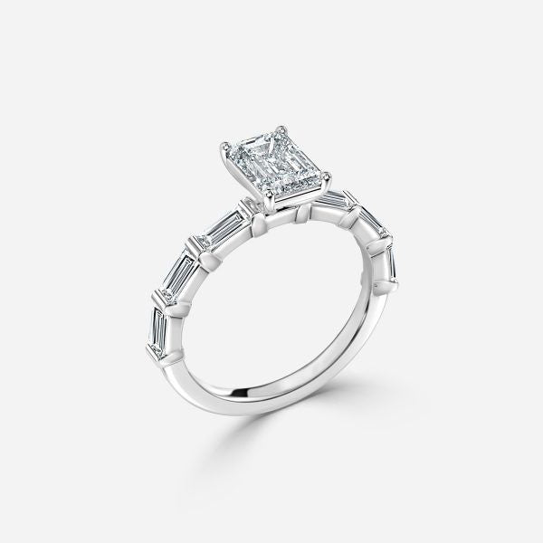 Nhẫn đính hôn kim cương nhân tạo Kate Emerald Diamond Band