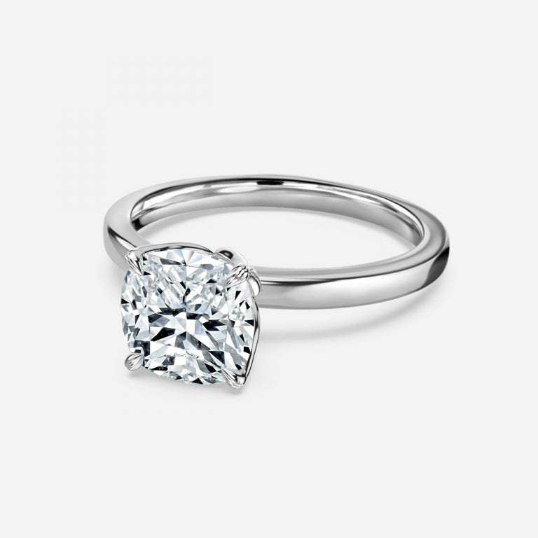 Nhẫn đính hôn kim cương nhân tạo Kolm Cushion Solitaire