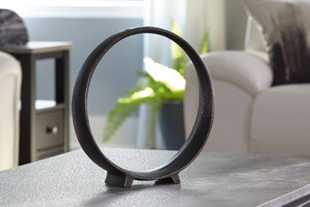 Ryandale-Small-Sculpture