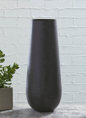 Fynn-Medium-Vase