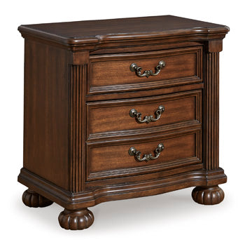 Lavinton-Three-Drawer-Night-Stand