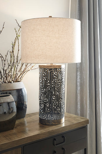 Dayo-Metal-Table-Lamp-(1-CN)