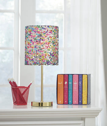 Maddy-Metal-Table-Lamp-(1-CN)