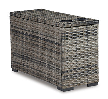 Harbor-Court-Console-With-Drink-Holders