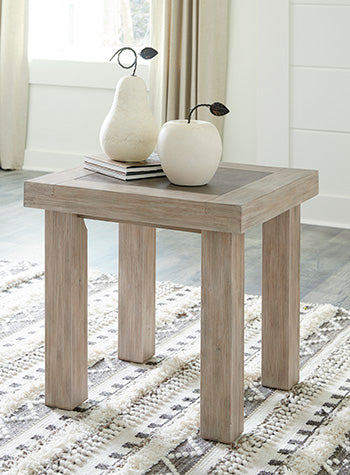Hennington-Rectangular-End-Table