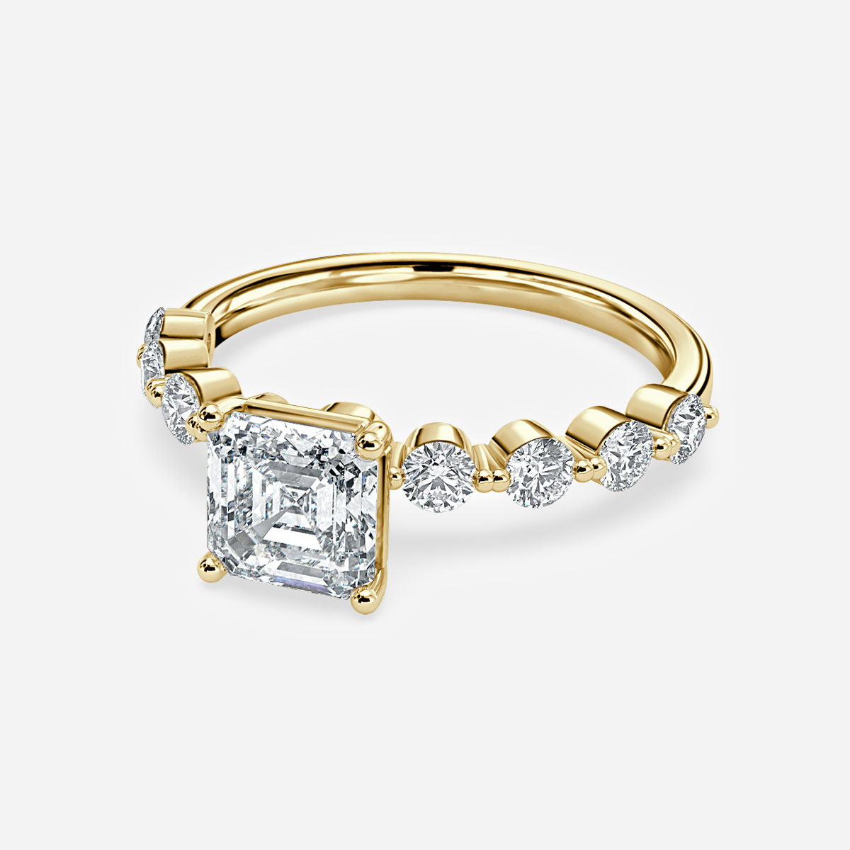 Nhẫn đính hôn kim cương nhân tạo độc đáo của Vivian Asscher