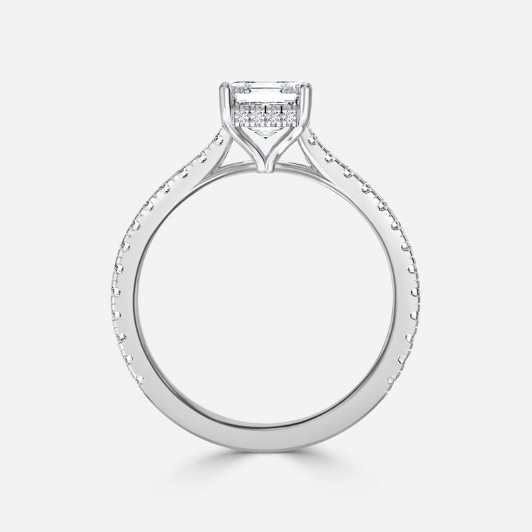 Nhẫn đính hôn kim cương nhân tạo Hidden Halo của Nanami Asscher