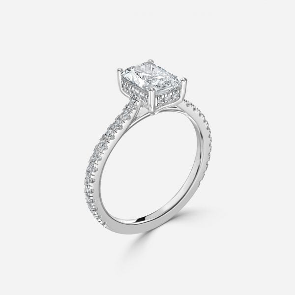Nhẫn đính hôn kim cương nhân tạo Nanami Radiant Hidden Halo