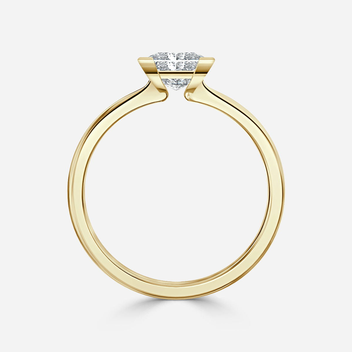 Nhẫn đính hôn kim cương nhân tạo Augusta Princess Bezel