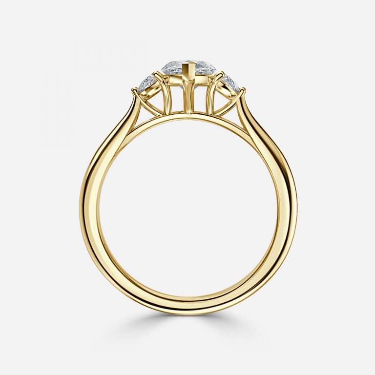 Nhẫn đính hôn kim cương nhân tạo ba viên Juliette Marquise