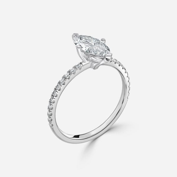 Nhẫn đính hôn của ban nhạc kim cương Luz De La Luna Marquise