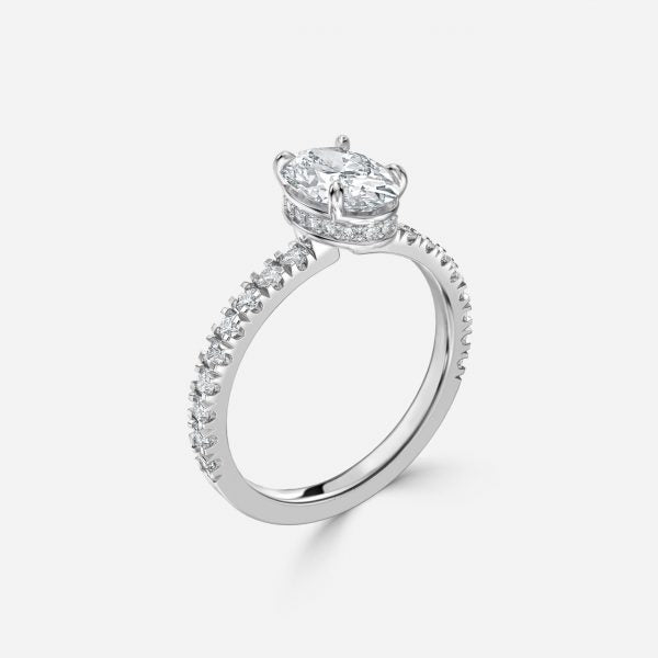 Nhẫn đính hôn kim cương nhân tạo Kenzo Oval Hidden Halo