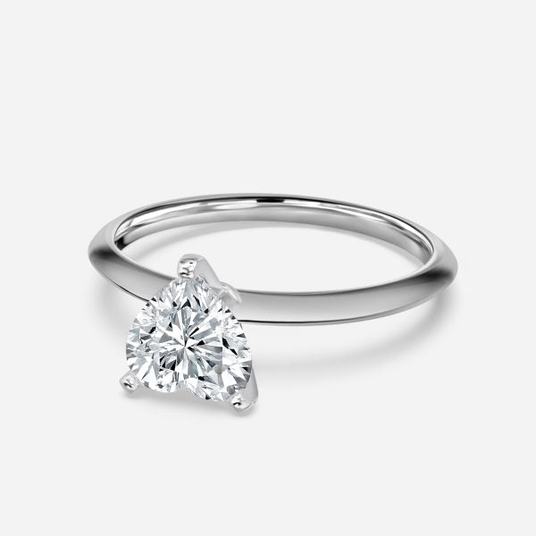 Nhẫn đính hôn kim cương nhân tạo Alika Heart Lab