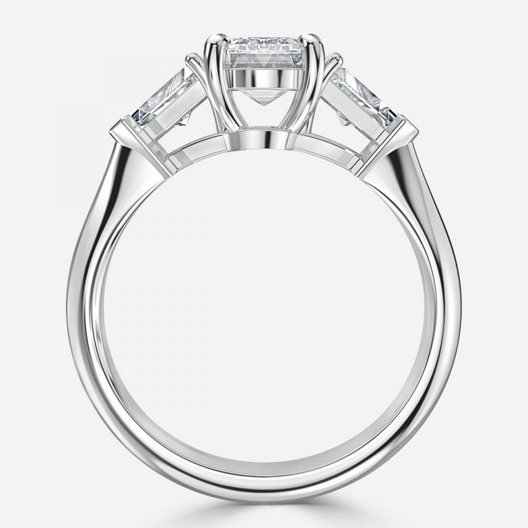 Nhẫn đính hôn kim cương nhân tạo ba viên Delaila Emerald
