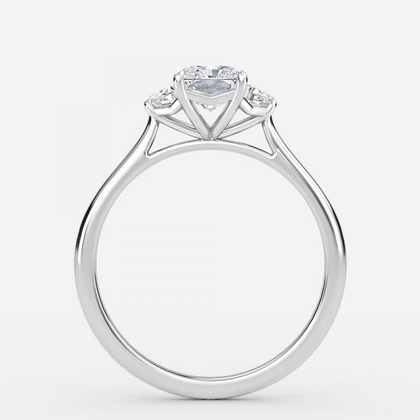Nhẫn đính hôn kim cương nhân tạo ba viên Ilene Radiant