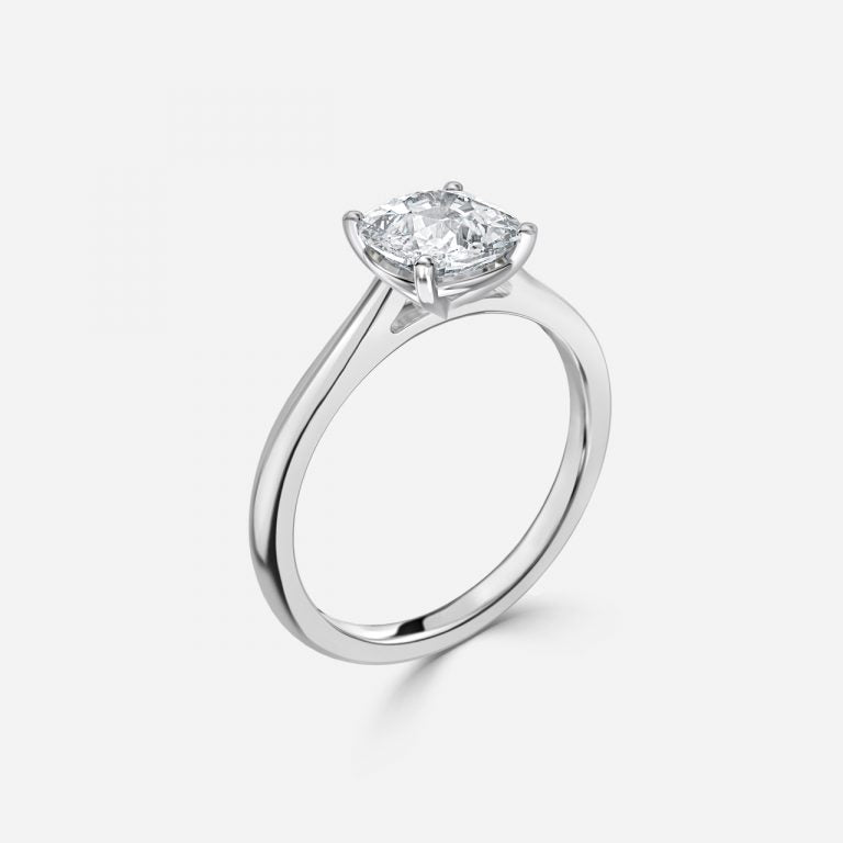 Nhẫn đính hôn kim cương nhân tạo Arya Cushion Solitaire