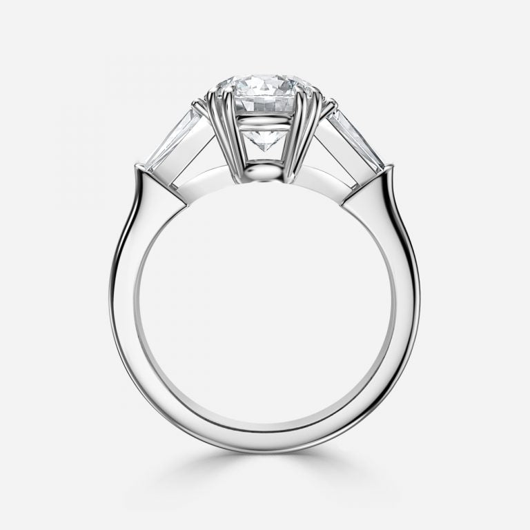 Nhẫn đính hôn Ava Round Lab Grown Diamond Ba viên đá