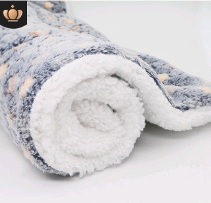 Cozy Coral Fleece Pet Blanket — Cute Prints, Sherpa-Soft