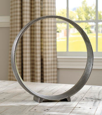 Ryandale Sculpture (2/CS)