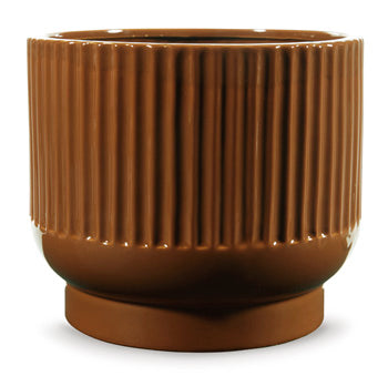 Avalyah Short Vase