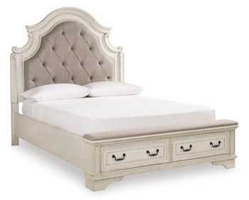 Realyn  Upholstery Bench Footboard