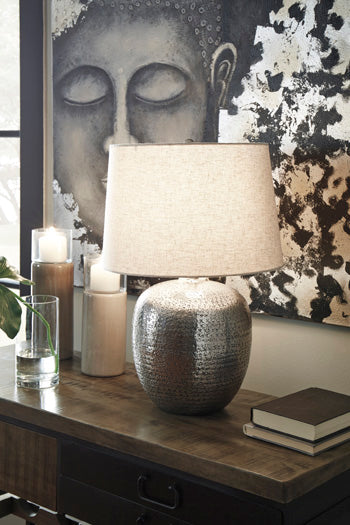 Magalie Metal Table Lamp (1/CN)