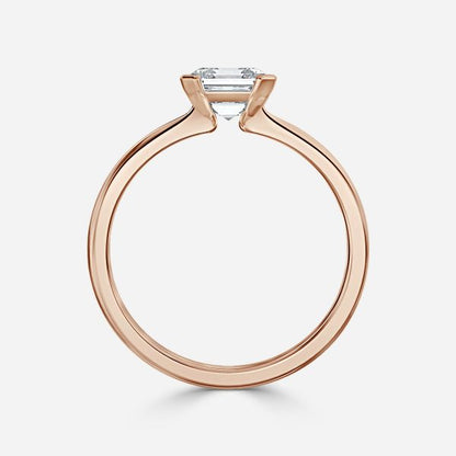 Nhẫn đính hôn kim cương nhân tạo Augusta Asscher Bezel