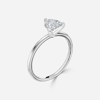 Nhẫn đính hôn kim cương nhân tạo Alika Heart Lab