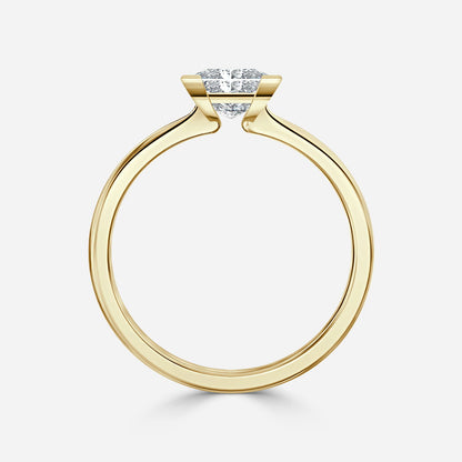 Nhẫn đính hôn kim cương nhân tạo Augusta Princess Bezel