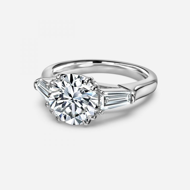Nhẫn đính hôn Ava Round Lab Grown Diamond Ba viên đá